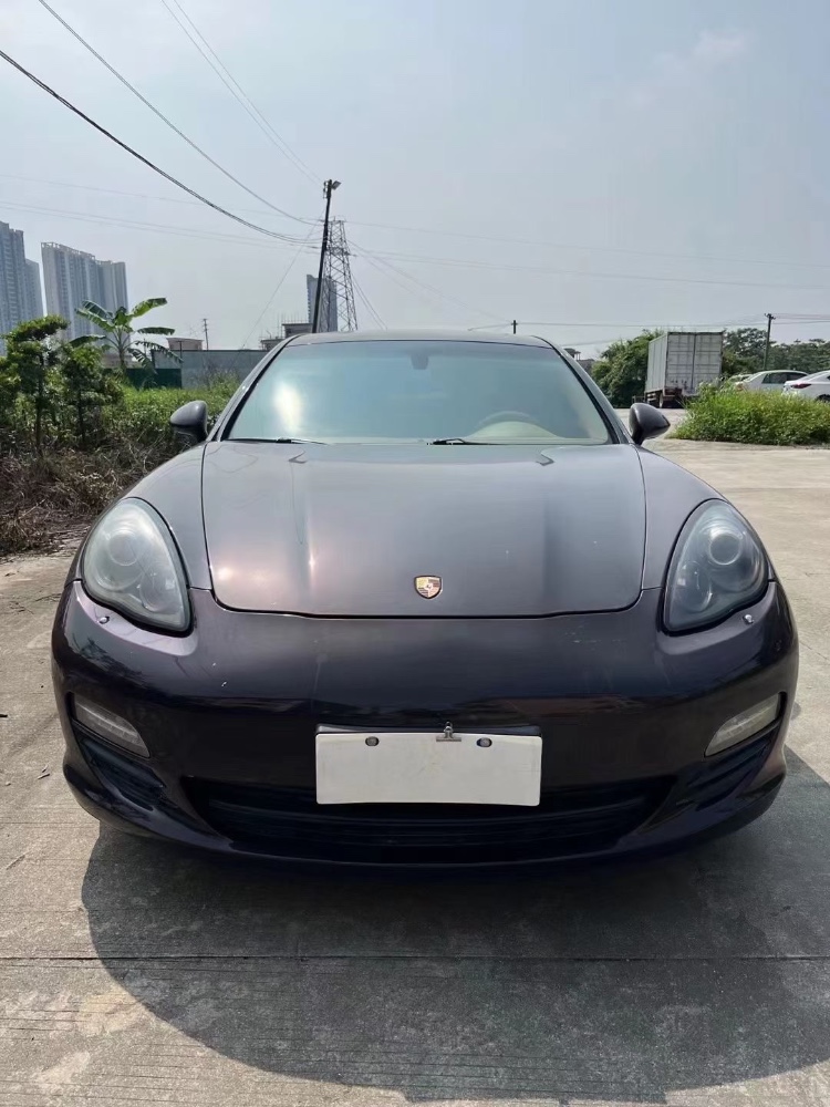 佛山12年保時捷帕拉梅拉1