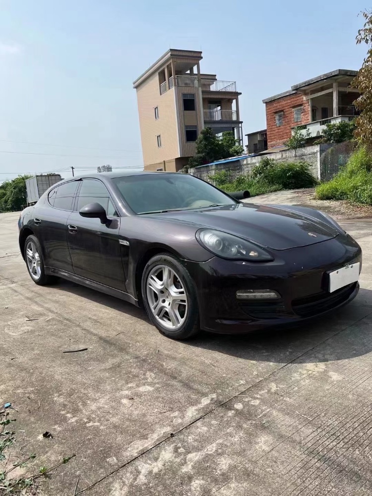 佛山12年保時捷帕拉梅拉2