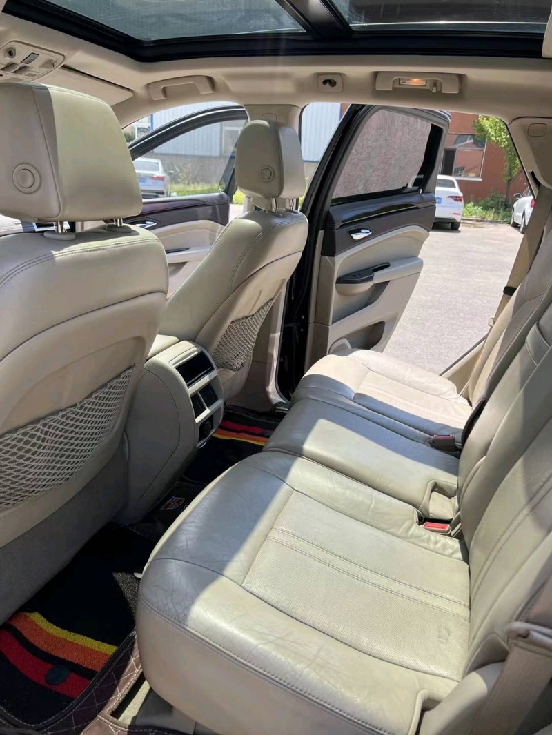 沈阳12年凯迪拉克SRX8