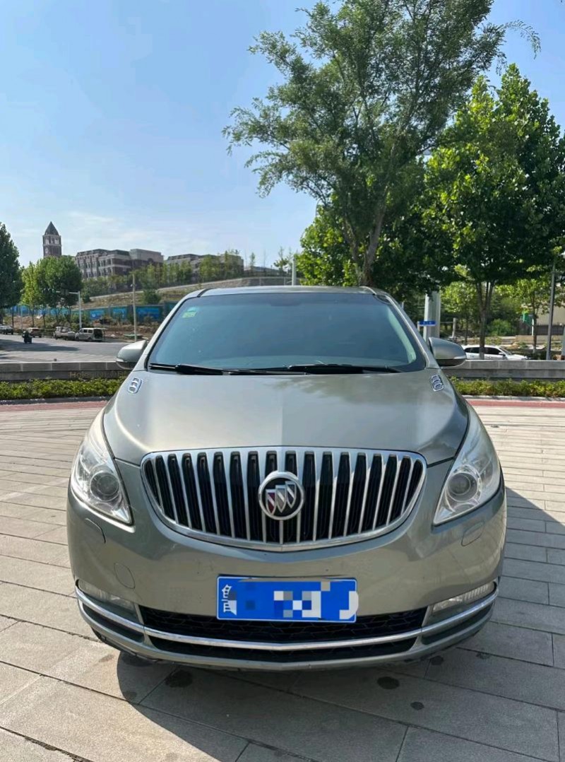 青岛12年别克GL81