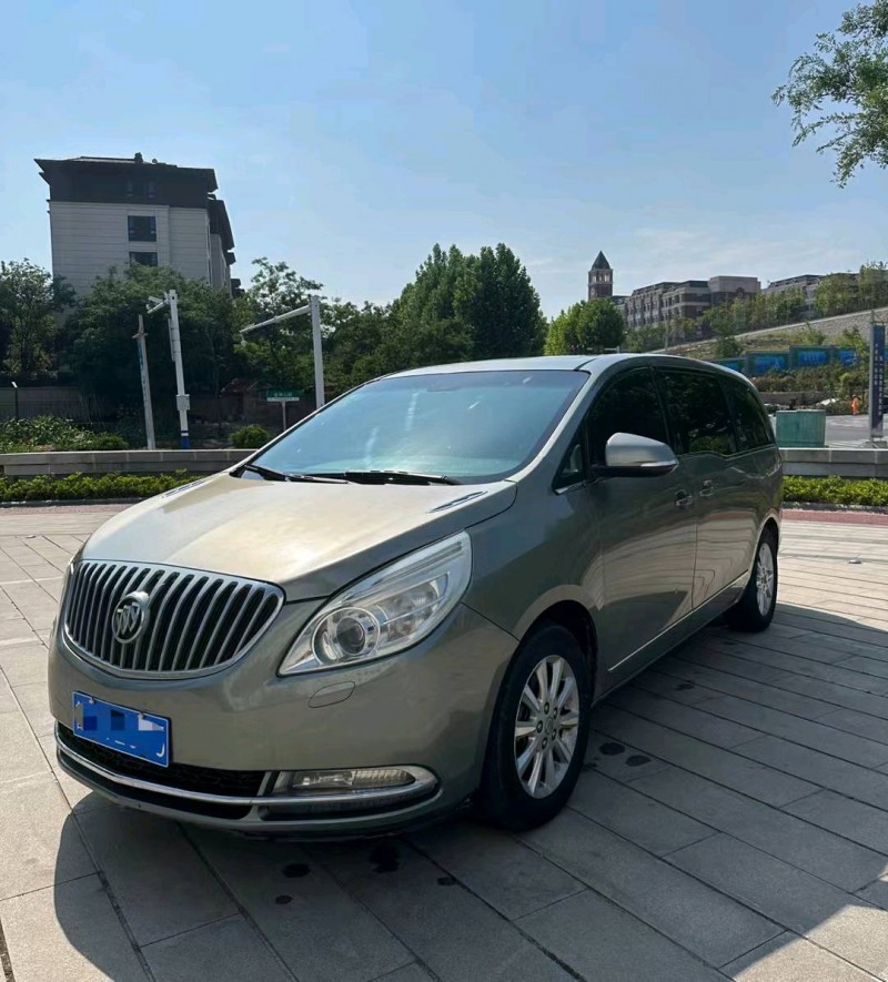 青岛12年别克GL83