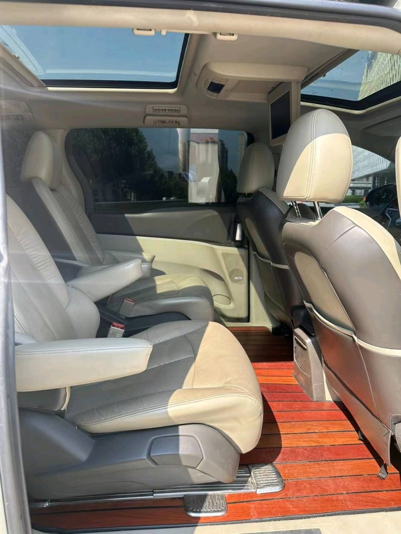 青岛12年别克GL87