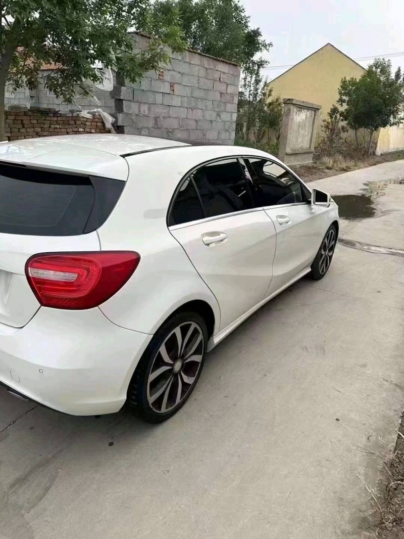 东营15年奔驰A7