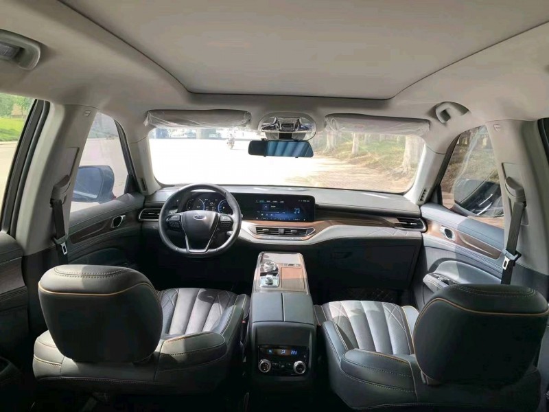 邯郸21年福特领裕8