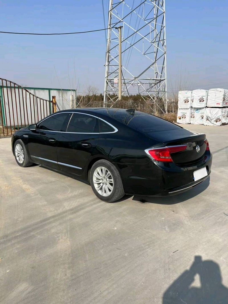 宿迁18年别克君越8