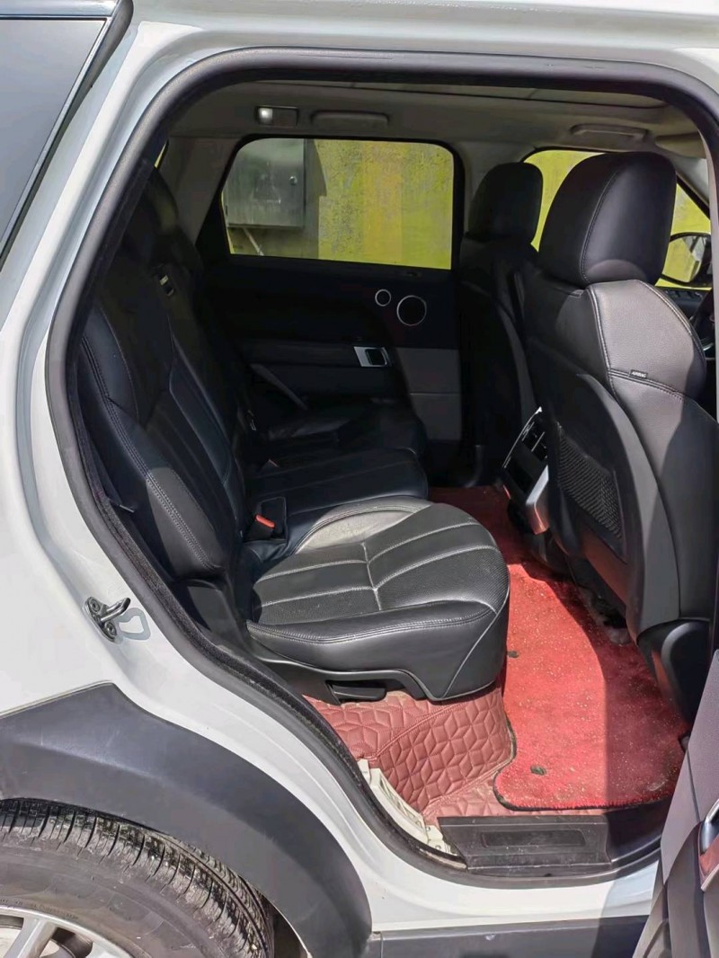 济南17年路虎揽胜运动6