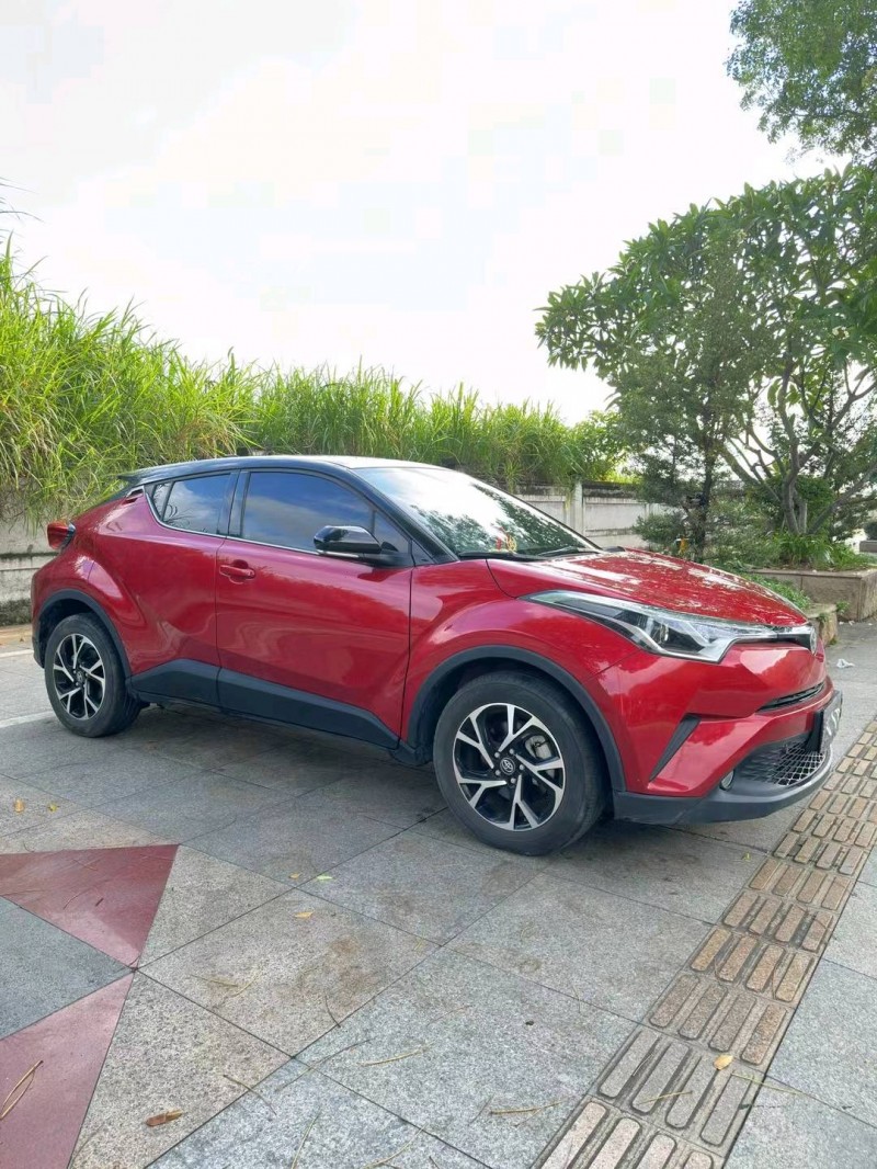 东莞21年丰田CHR3