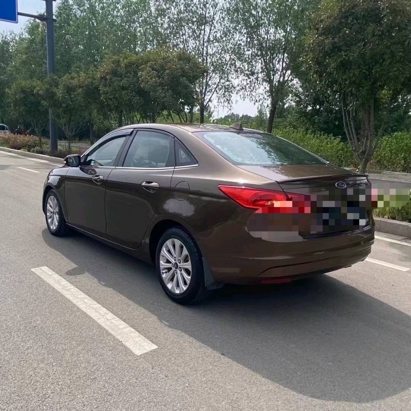 枣庄18年福特福睿斯8