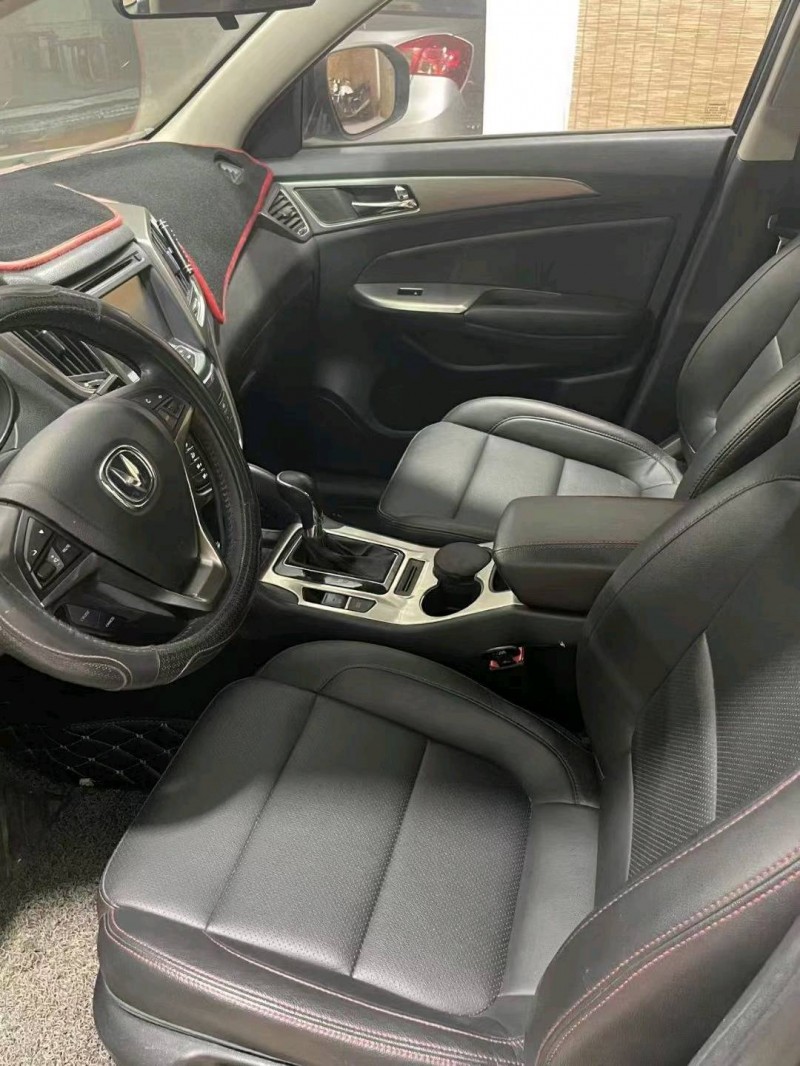 青岛16年长安汽车CS755