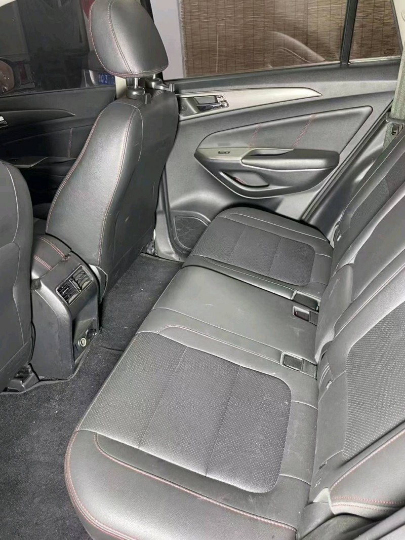 青岛16年长安汽车CS756