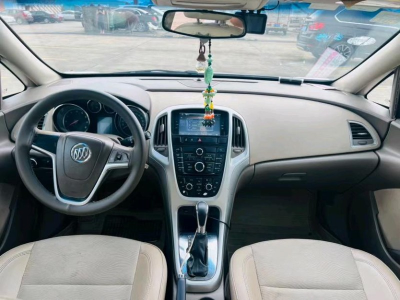 东莞13年别克英朗GT5