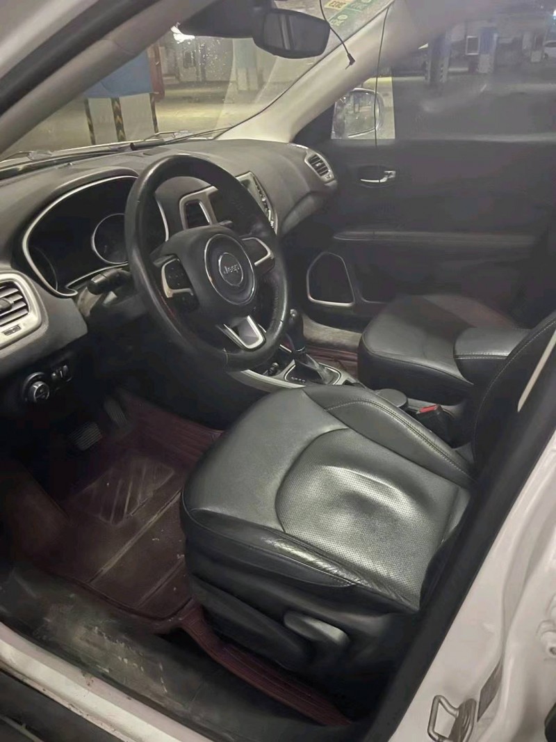 枣庄17年Jeep指南者8