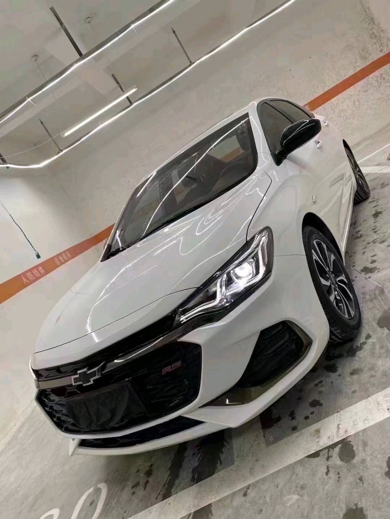 成都20年雪佛兰科鲁泽2