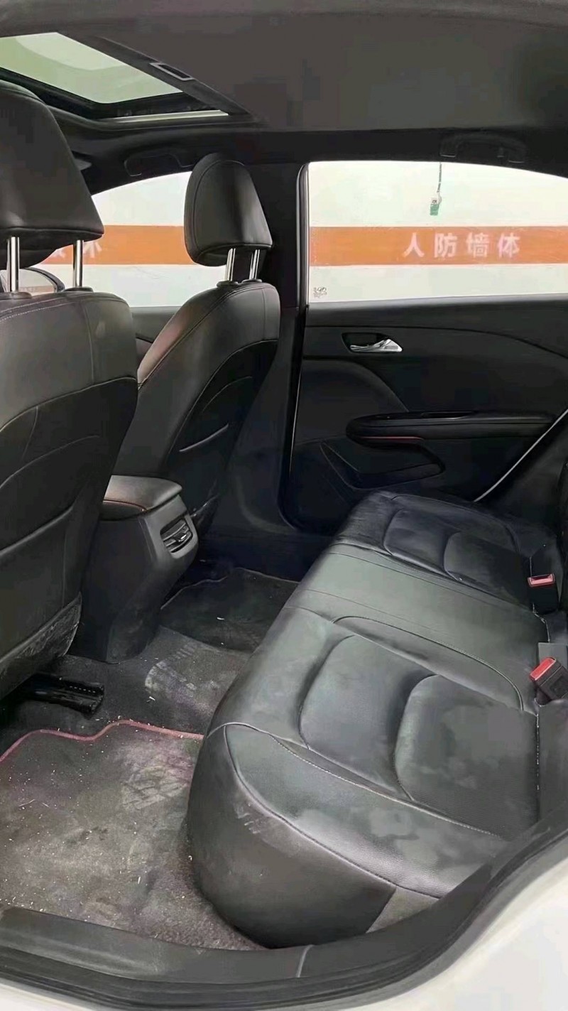 成都20年雪佛兰科鲁泽7