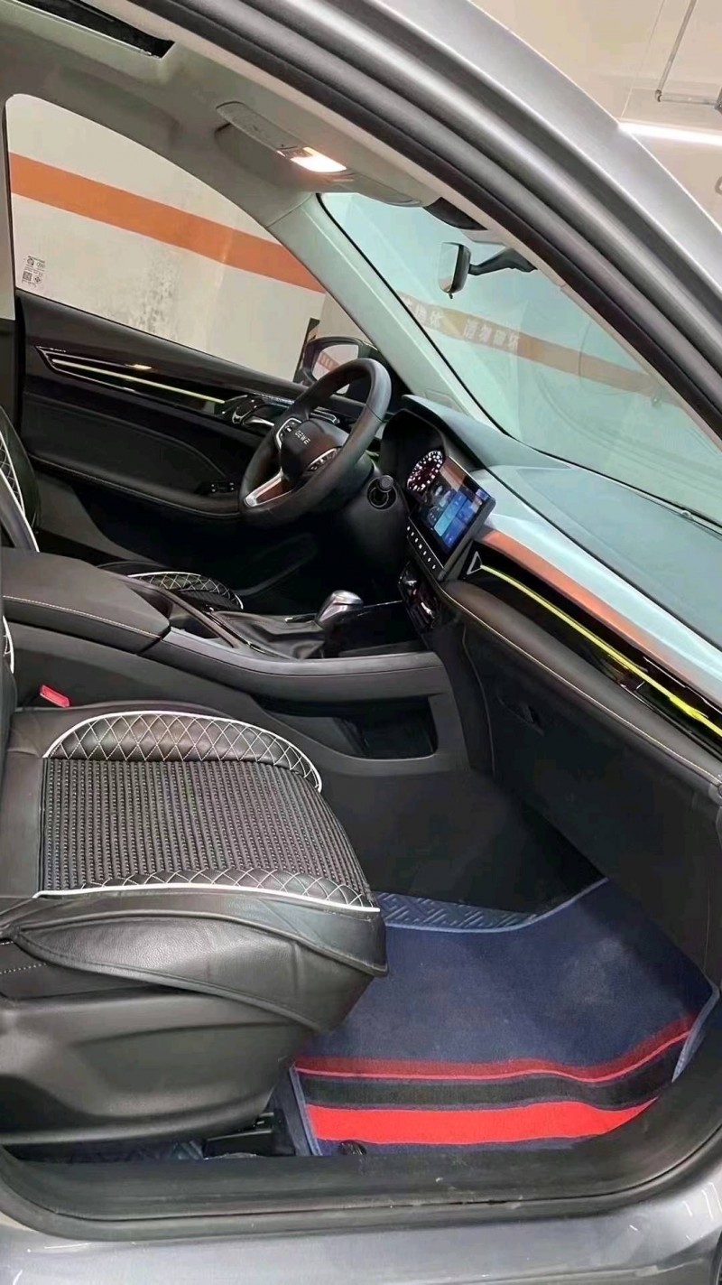 成都22年荣威i58