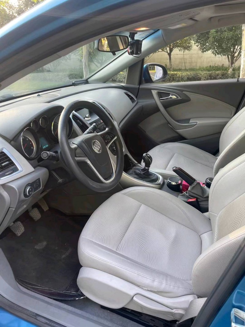 徐州14年别克英朗6