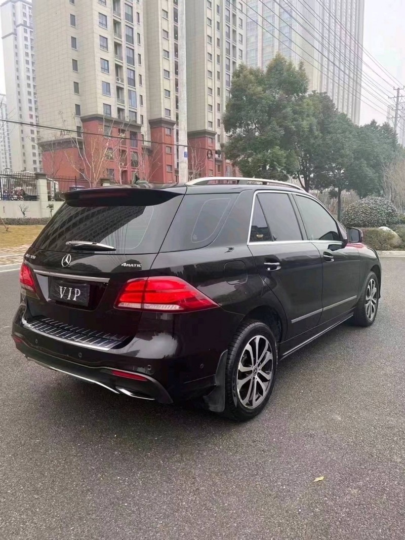 东营17年奔驰GLE8