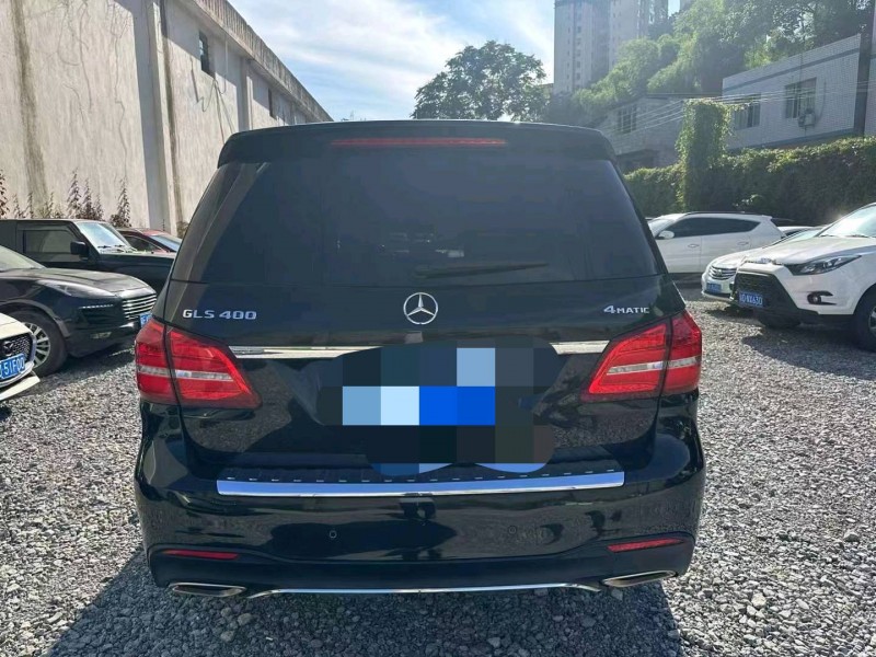 重庆17年奔驰GLS2