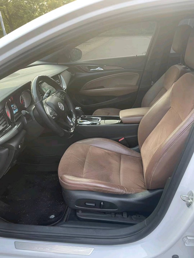 徐州19年别克君威8