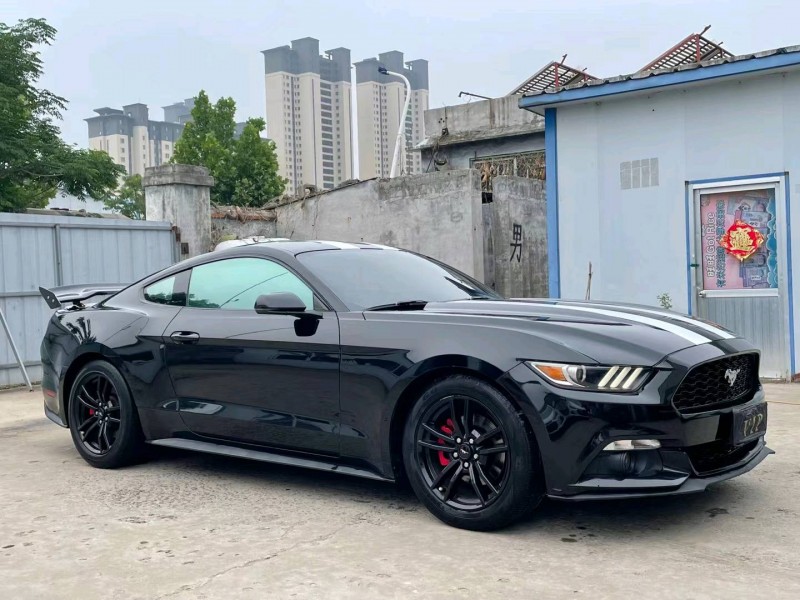 济南17年福特野马2