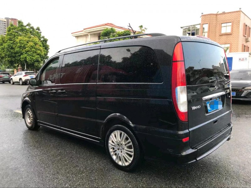 深圳11年奔驰唯雅诺7