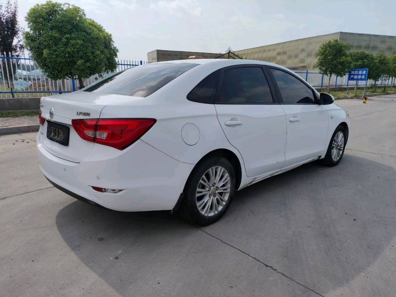 徐州17年别克英朗5