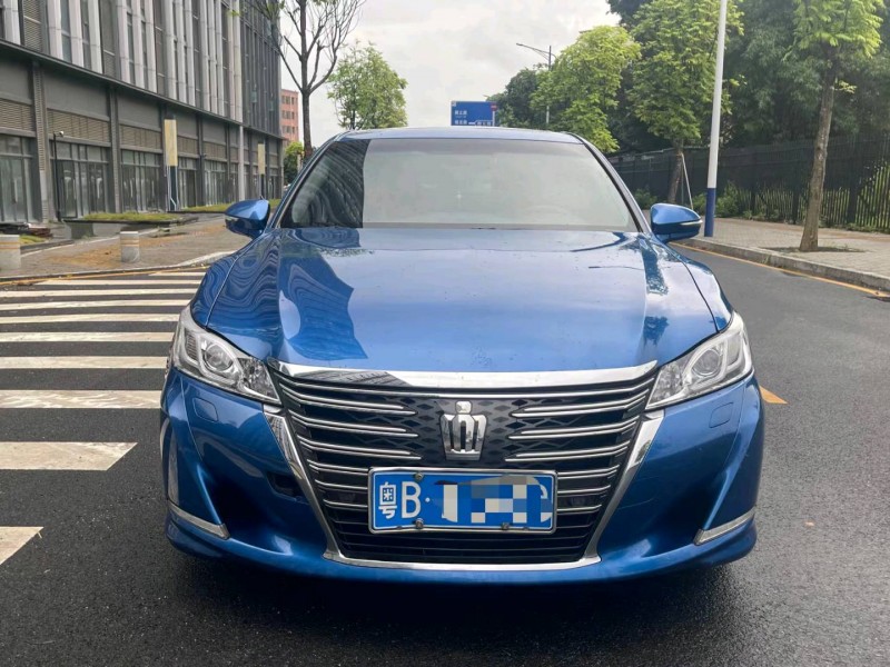 广州17年丰田皇冠1