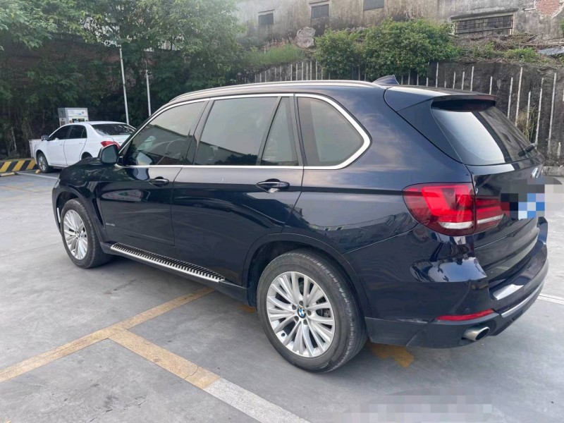 广州17年宝马X58