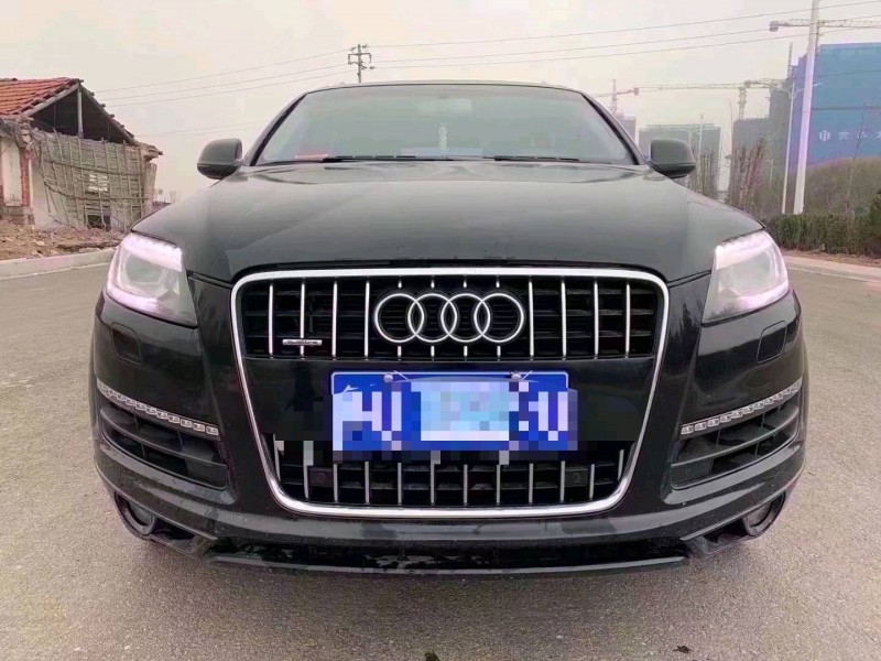 青岛13年奥迪Q71