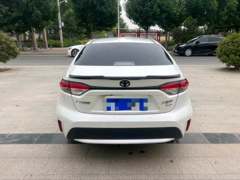 济南19年丰田雷凌8