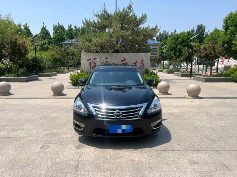 济南15年日产天籁1