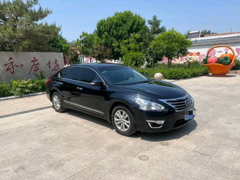 济南15年日产天籁3