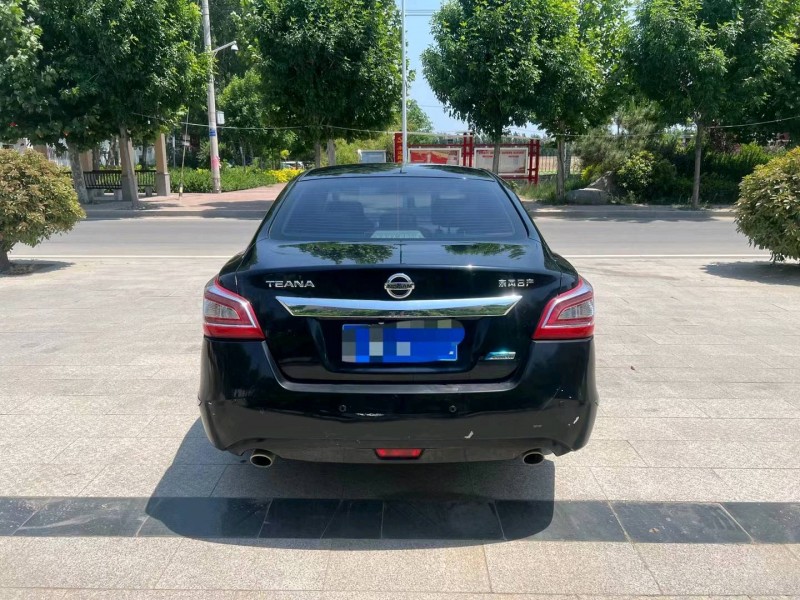 济南15年日产天籁9