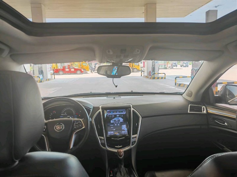 保定13年凯迪拉克SRX4