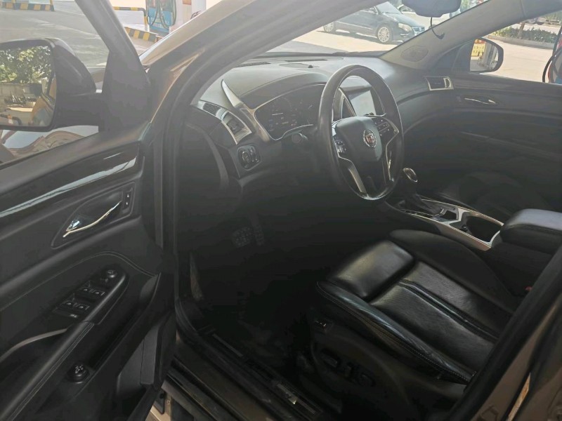 保定13年凯迪拉克SRX5