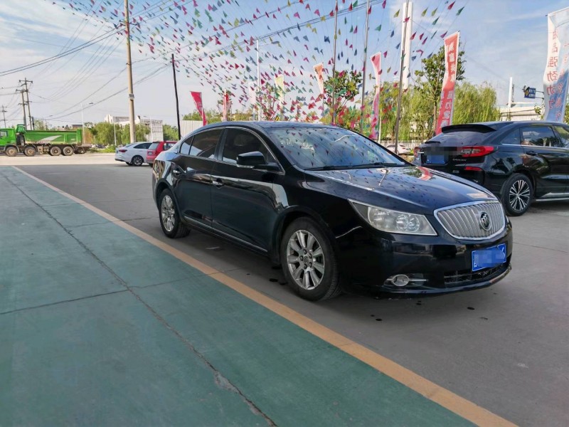 保定11年别克君越2