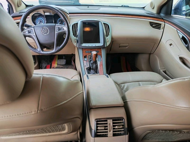 保定11年别克君越6