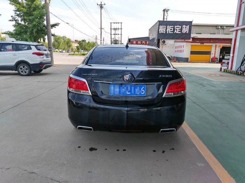 保定11年别克君越9