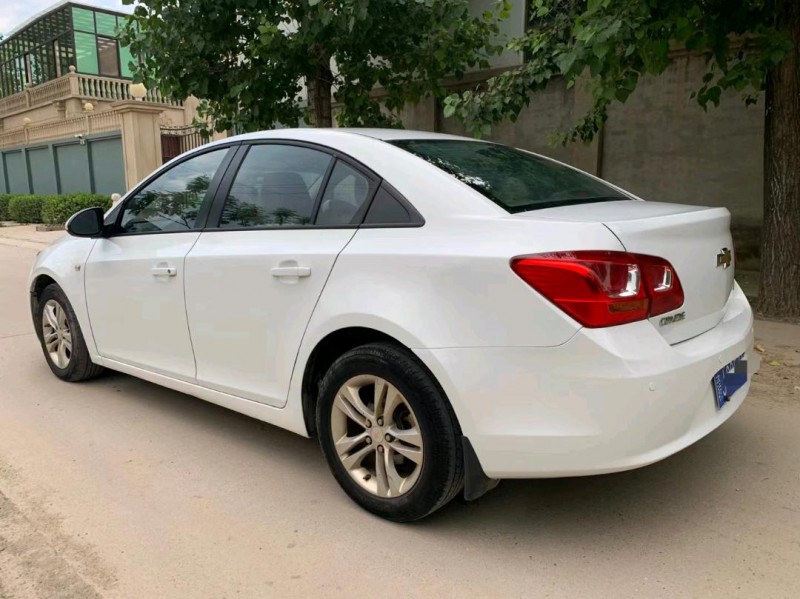 保定17年雪佛兰科鲁兹5