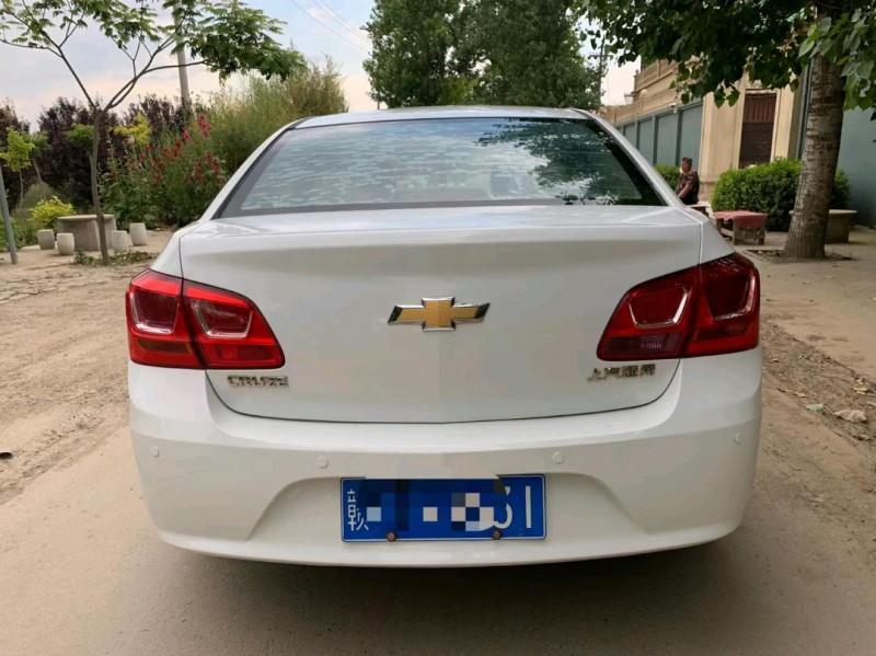 保定17年雪佛兰科鲁兹9