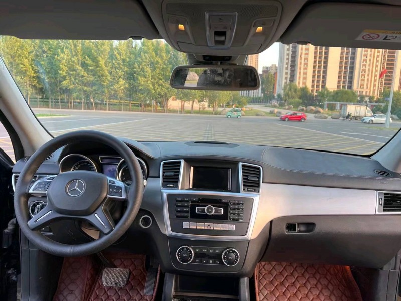 济宁14年奔驰ML3