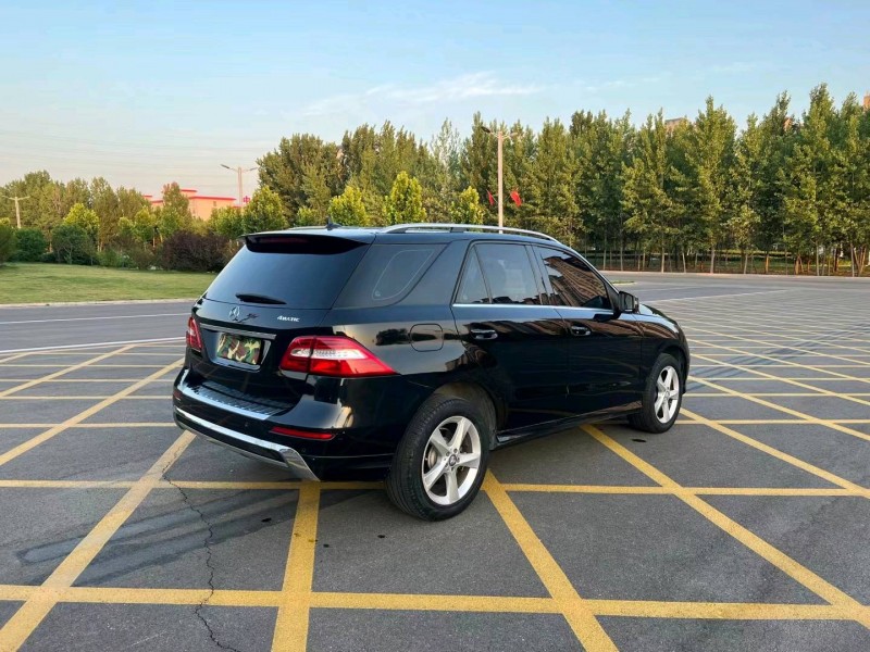 济宁14年奔驰ML8