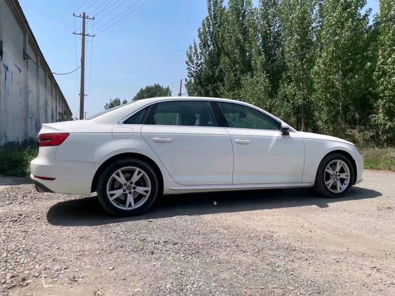 济南17年奥迪A4L3