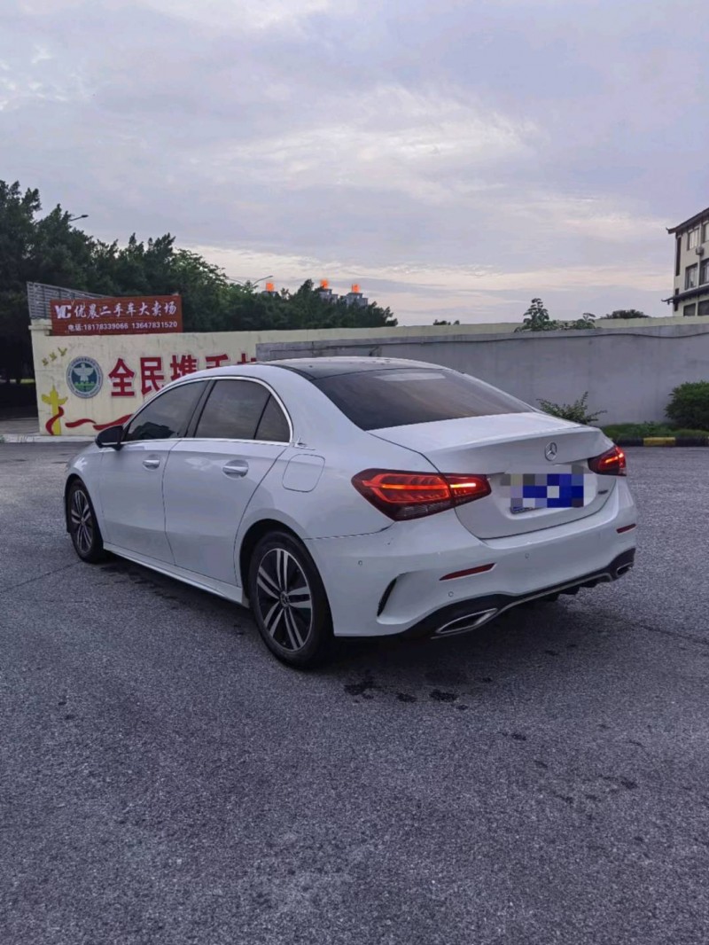 广州19年奔驰A9