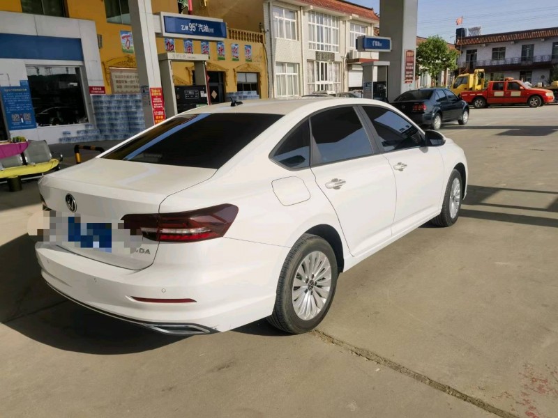 保定21年大众朗逸8