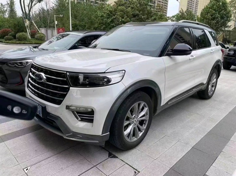 武汉22年福特探险者2