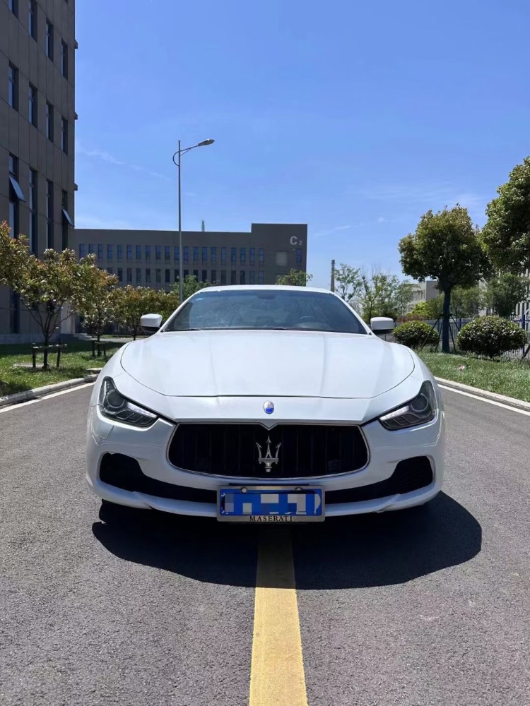 徐州15年玛莎拉蒂Ghibli1