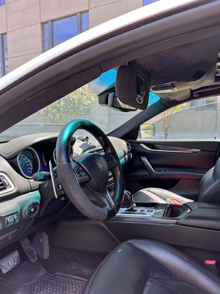 徐州15年玛莎拉蒂Ghibli9