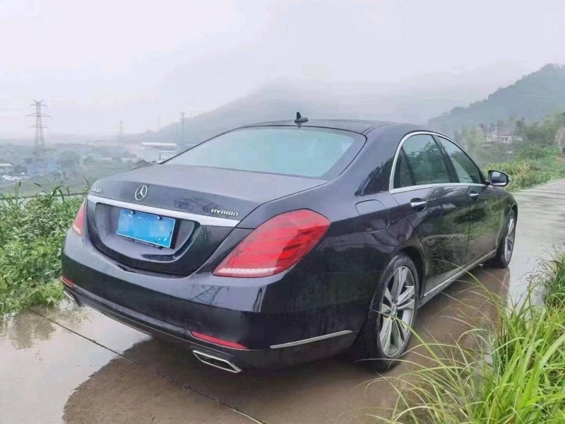 嘉兴13年奔驰S2