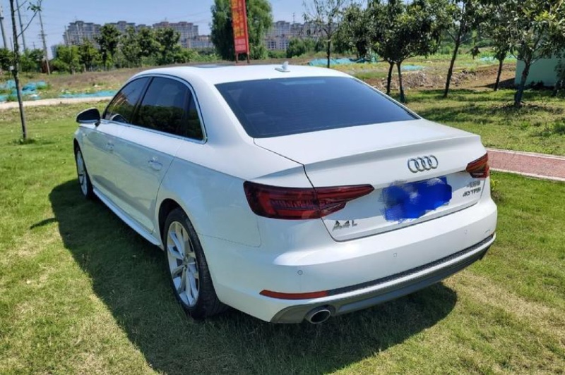 成都18年奥迪A4L5